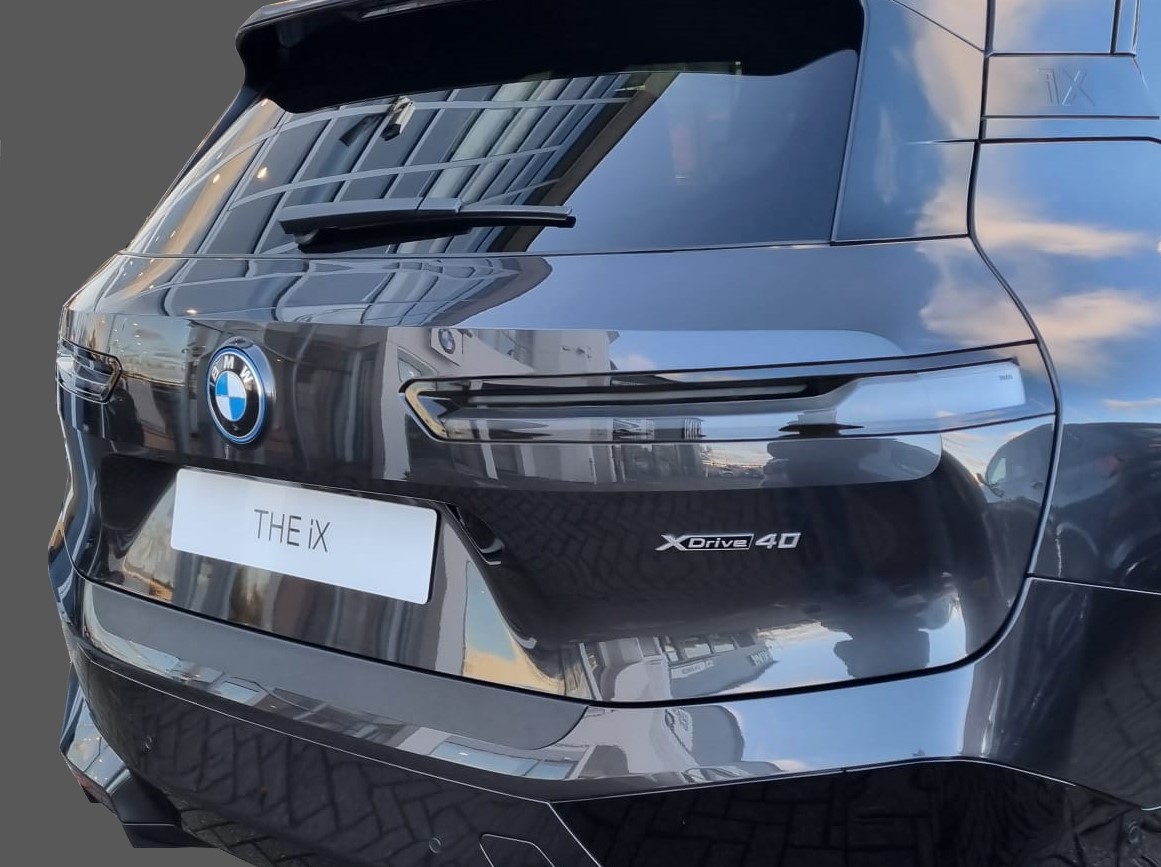 Matchbox Moving Parts 2023 BMW IX 1:64 SUV Elettrico | Modellino Auto Nuovo 2024
